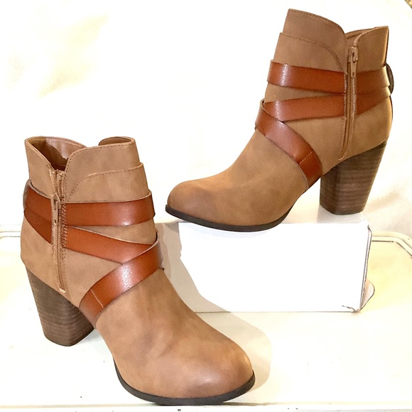 Madden NYC Driftt Side Zip Strappy Western Cowgirl Harness Ankle Boots size 8.5M - Picture 2 of 12